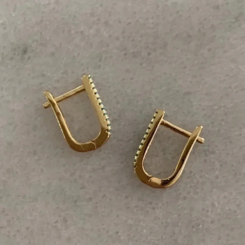 Gold Turquoise Crystal Oval Hoop Earrings 

Brand New - Picture 2 of 6